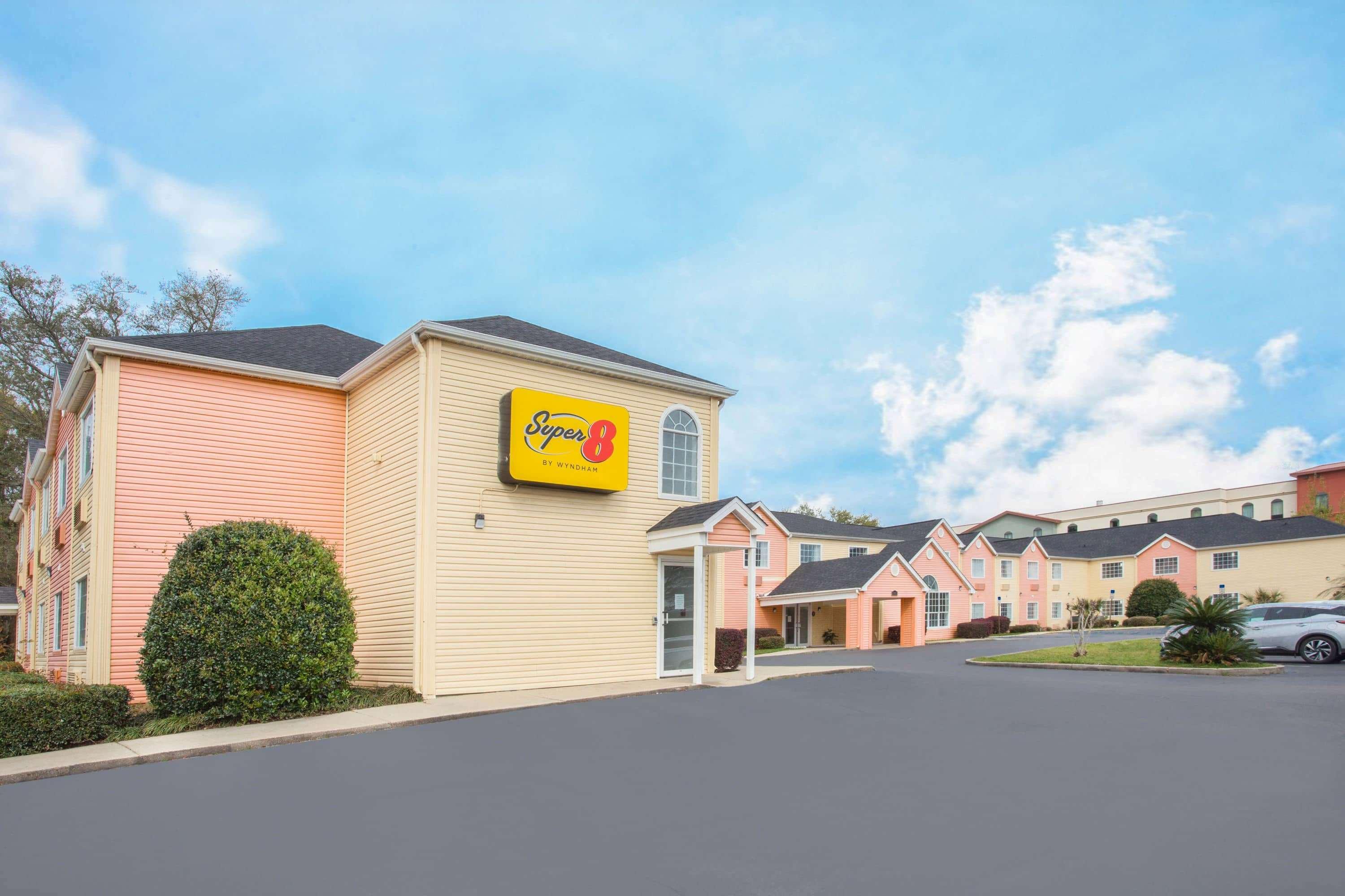 Super 8 By Wyndham Pensacola Ferry Pass Exterior foto